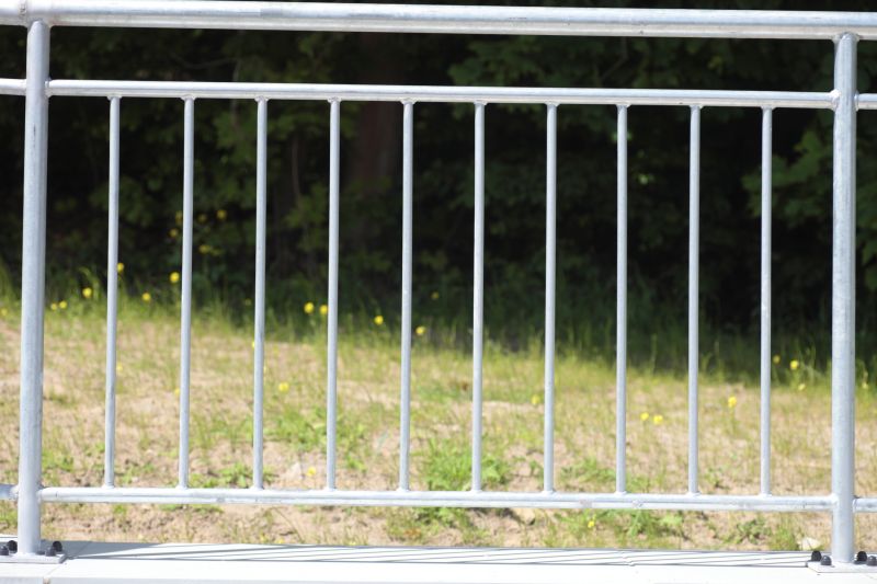 Steel Fence Maintenance